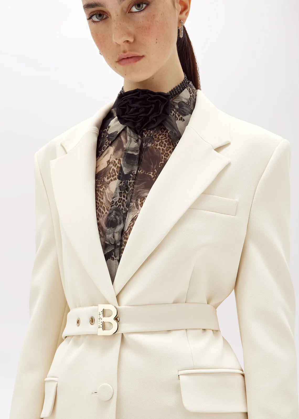 BLAZER IN STRETCH CRÊPE