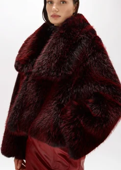 BOXY JACKET IN FAUX FUR