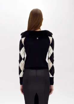 DIAMOND PATTERN SWEATER WITH FAUX FUR COLLAR