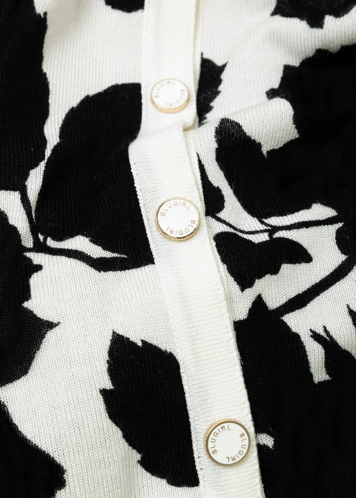 DOUBLE-FACE CARDIGAN WITH BROOCH