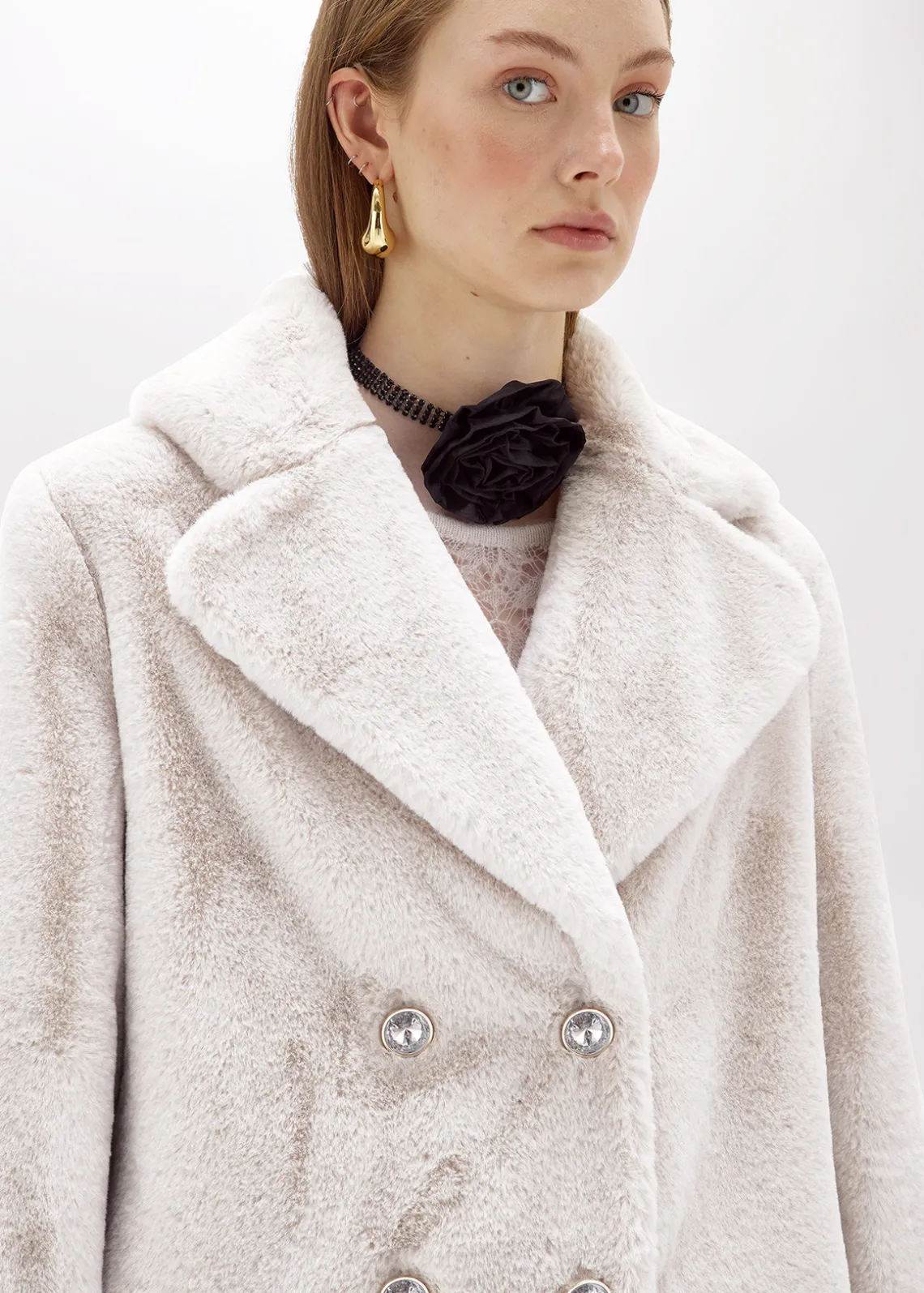 FAUX FUR CROPPED COAT