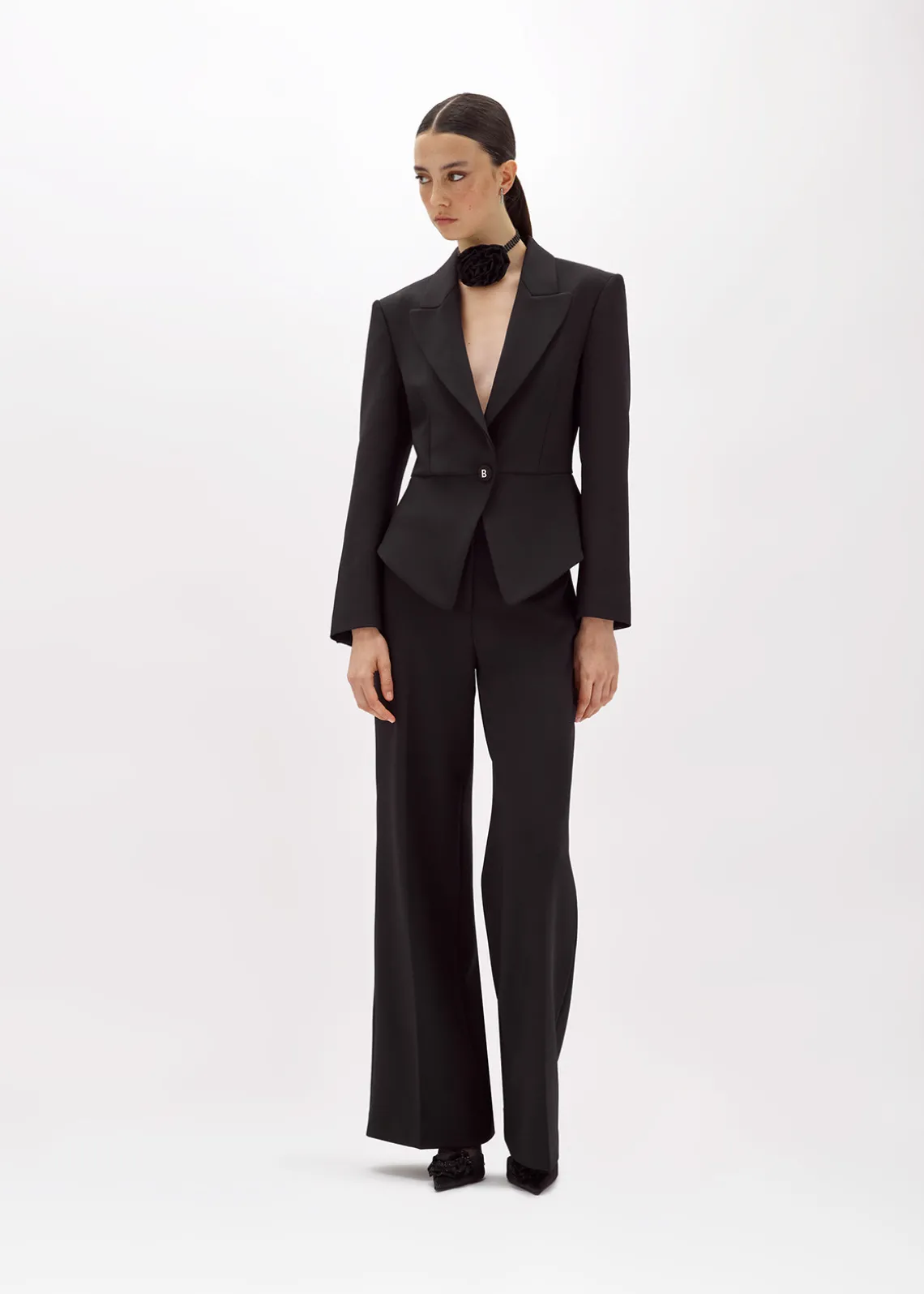 FITTED JACKET IN STRETCH CRÊPE