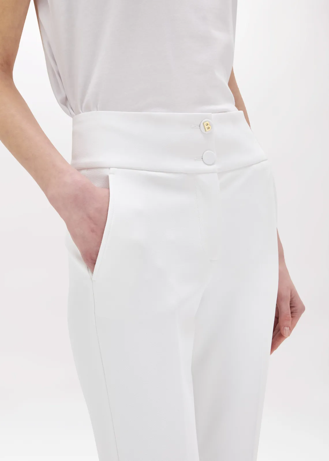 Flared pants in stretch crêpe