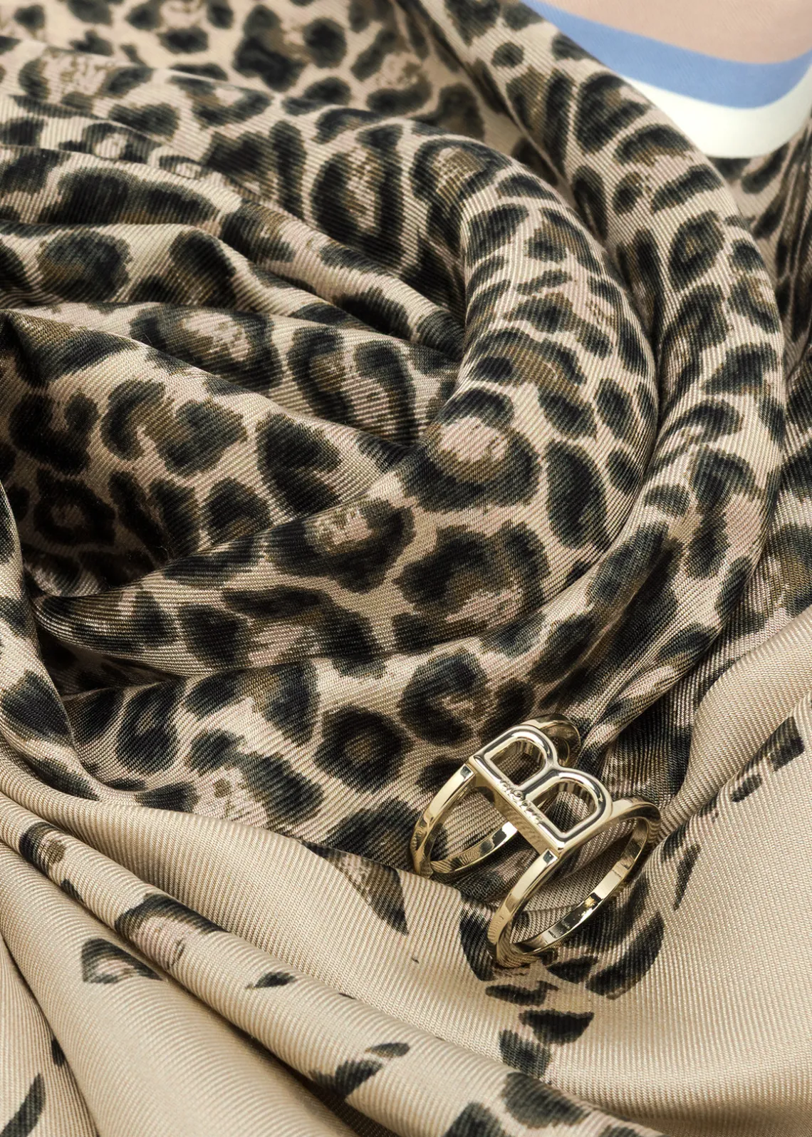 FOULARD SCARF WITH LACE EFFECT PRINT