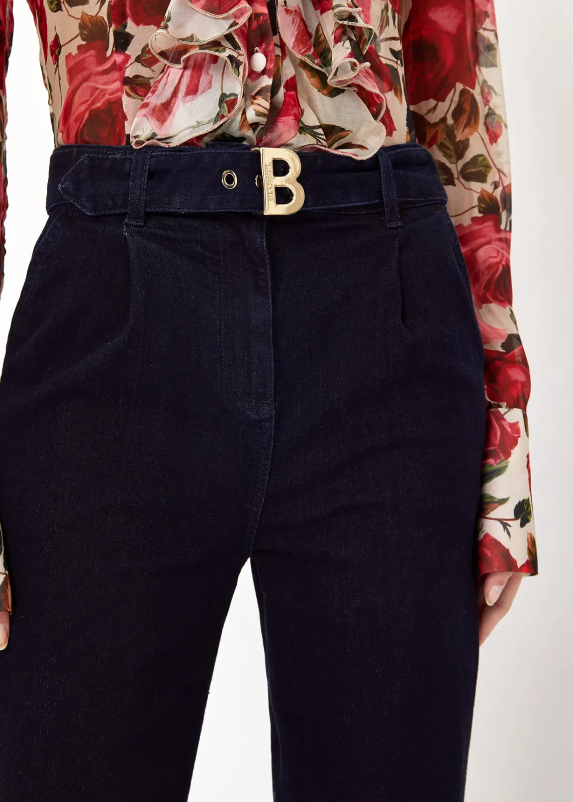 JEANS WITH BRANDED BELT