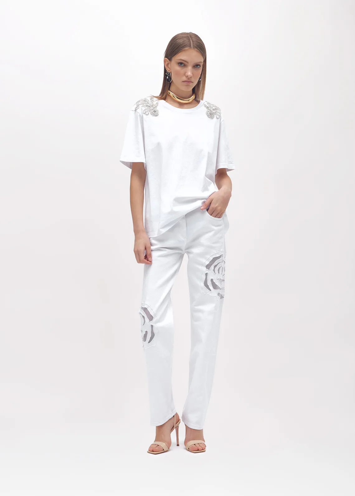 JERSEY T-SHIRT WITH FLORAL PATCH