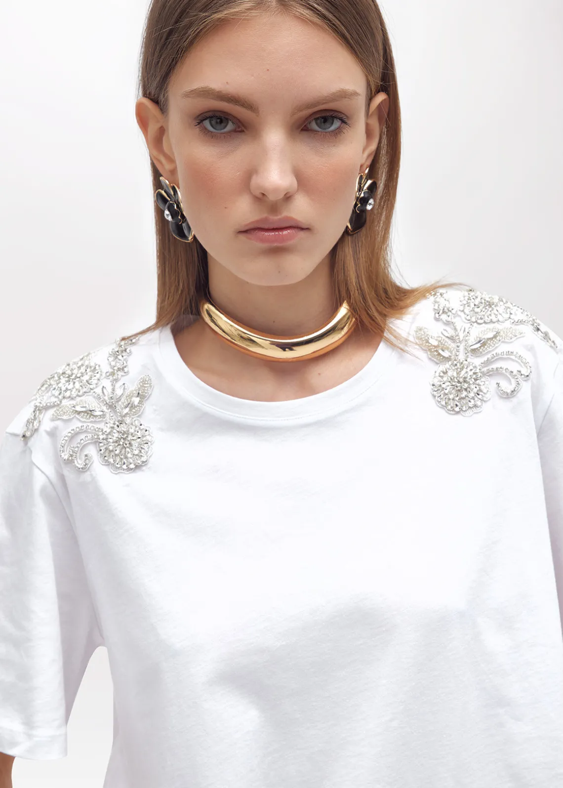 JERSEY T-SHIRT WITH FLORAL PATCH