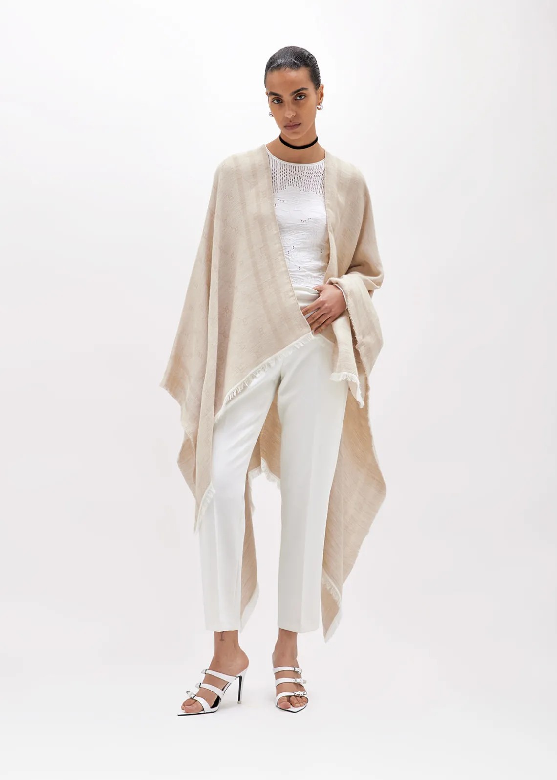 KNITTED PONCHO WITH LOGO
