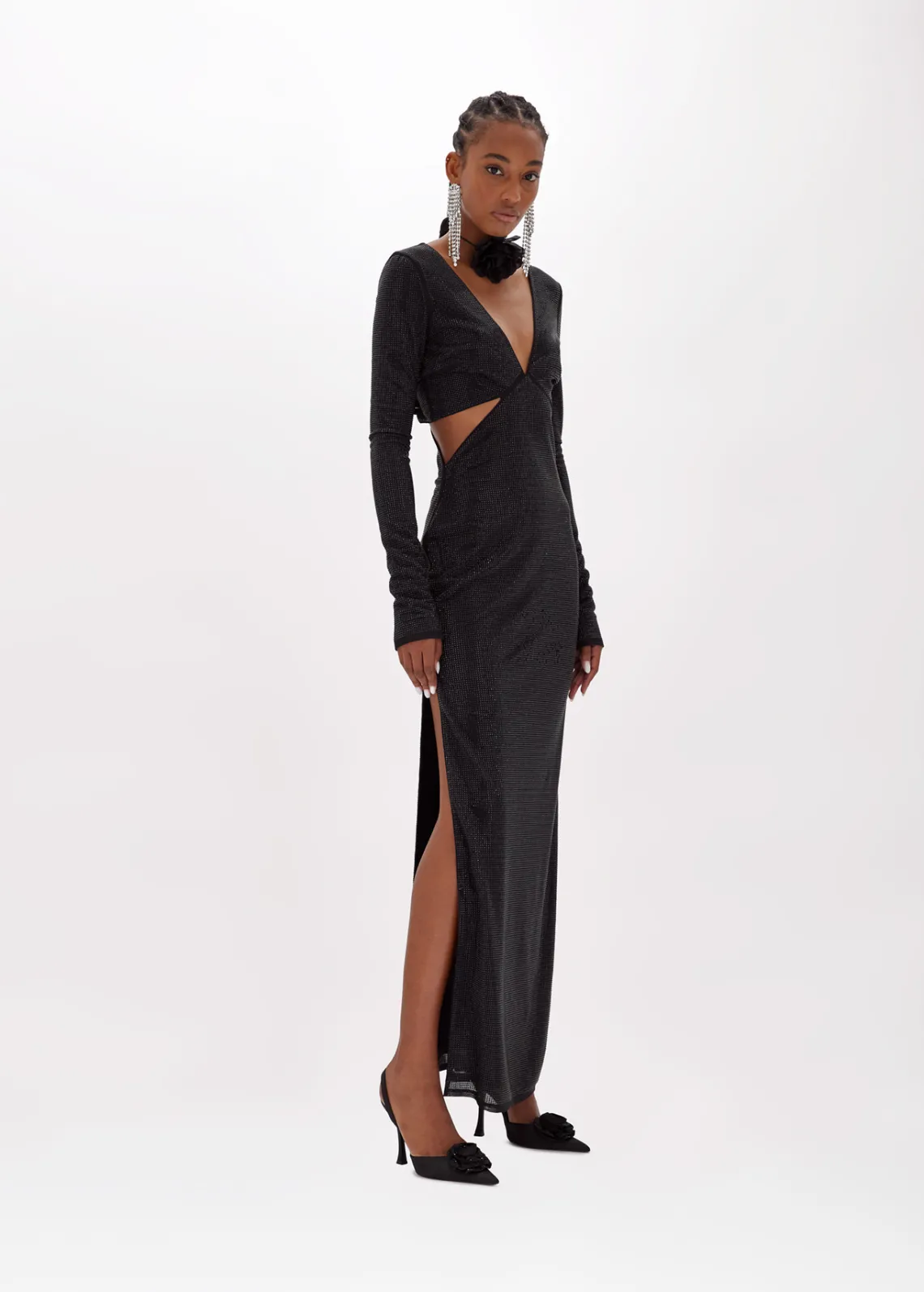 Long dress in tulle with rhinestones