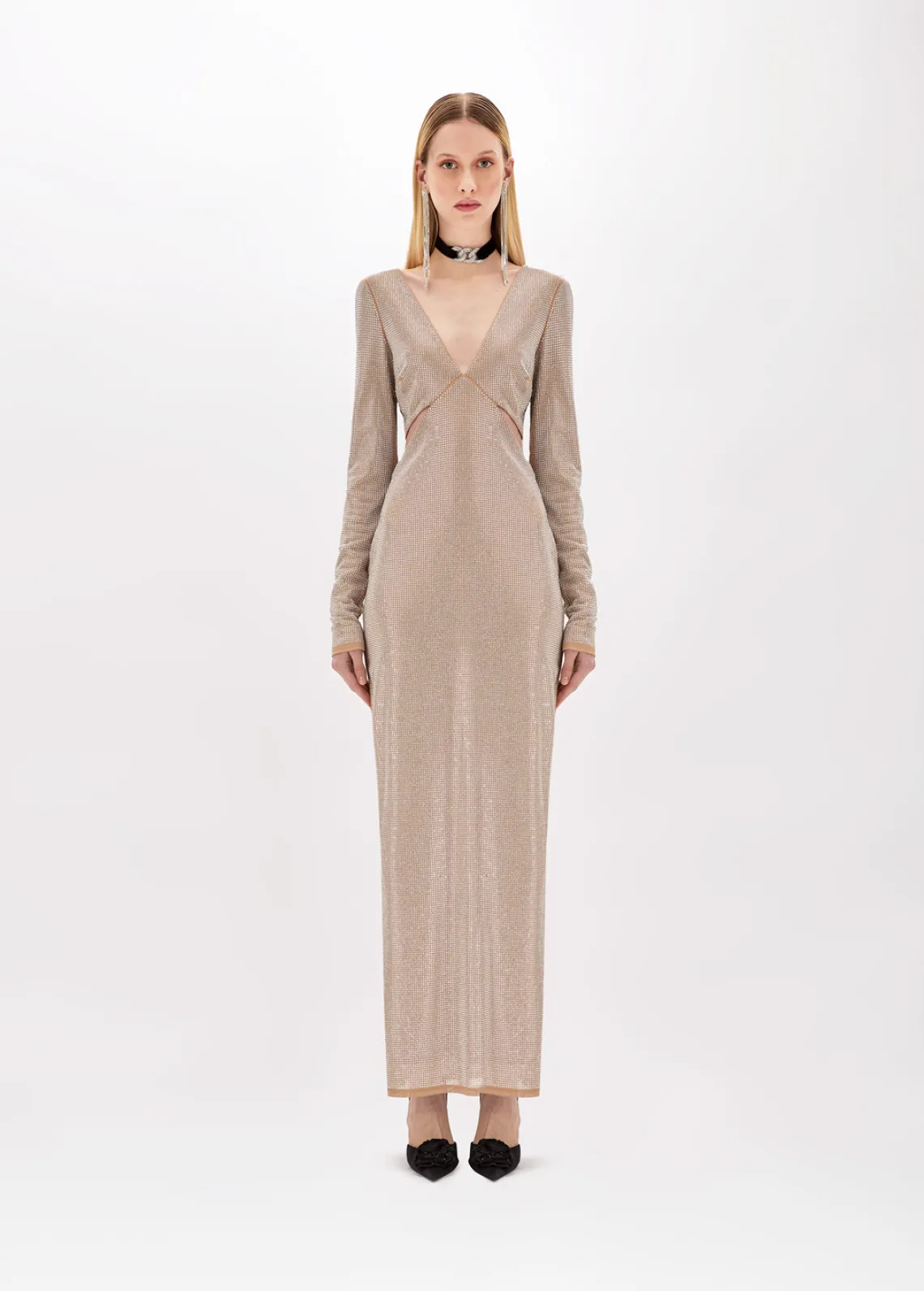 Long dress in tulle with rhinestones