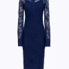 Longuette dress in stretch lace