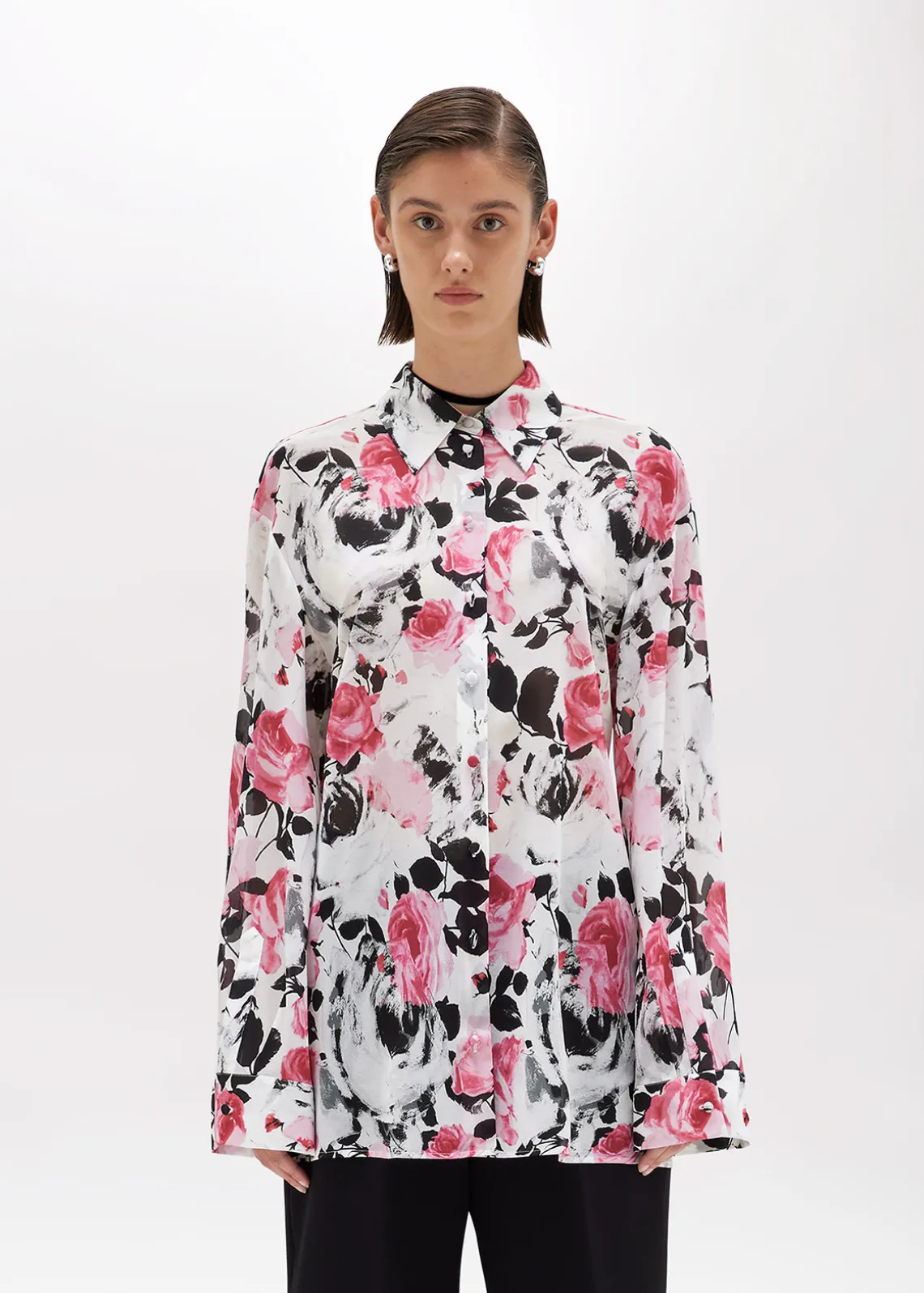 OVERSIZED RUFFLED SHIRT IN SILK WITH ROSE PRINT