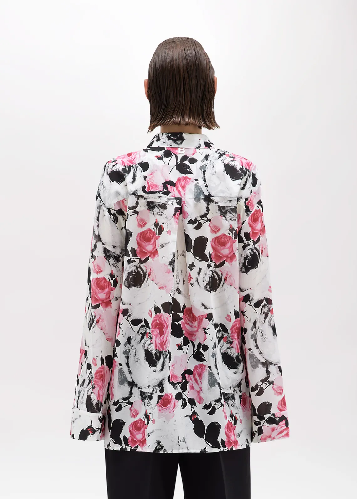 OVERSIZED RUFFLED SHIRT IN SILK WITH ROSE PRINT