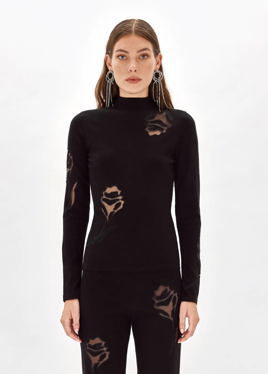 REGULAR SWEATER WITH TULLE ROSES