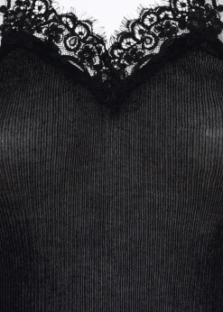 RIBBED COTTON TOP WITH LACE TRIM