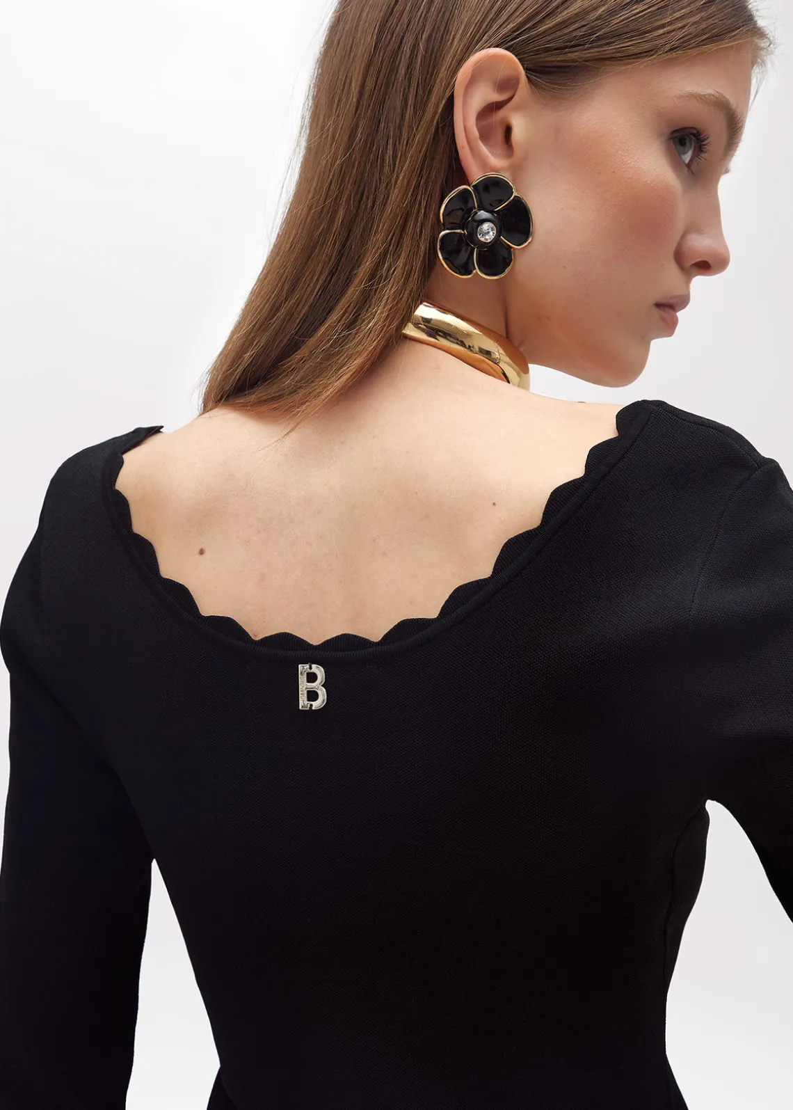 SCALLOPED VISCOSE SWEATER